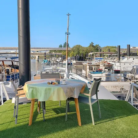 Botel Peniche Insolite Sur La Seine 3*